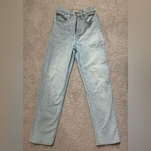 Madewell light wash straight leg Jean in size 25